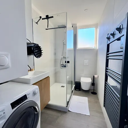 Vue Cathédrale, Beffroi, Netflix En Hyper Centre