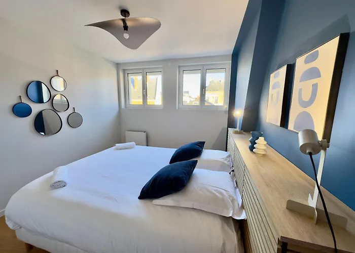 Vue Cathedrale, Beffroi, Netflix En Hyper Centre * Amiens